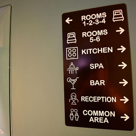 פרוג'ה Little Italy Hostel Ex Chiesa S Donato מראה חיצוני תמונה