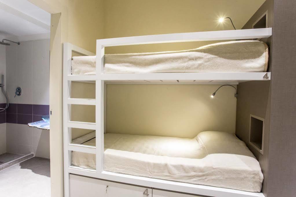 פרוג'ה Little Italy Hostel Ex Chiesa S Donato מראה חיצוני תמונה