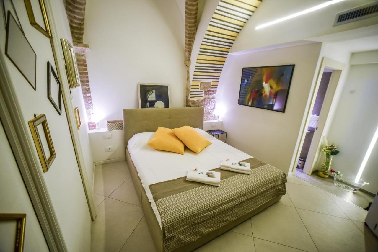 פרוג'ה Little Italy Hostel Ex Chiesa S Donato מראה חיצוני תמונה